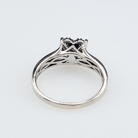 10k white gold 3/4 ct diamond Heart composite ring - Picture 8 of 14